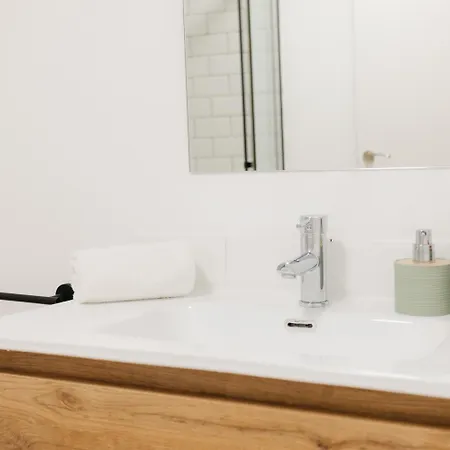 Amplio Cerca Centro Historico Y Turia 5pax 2 Bath * Valensiya