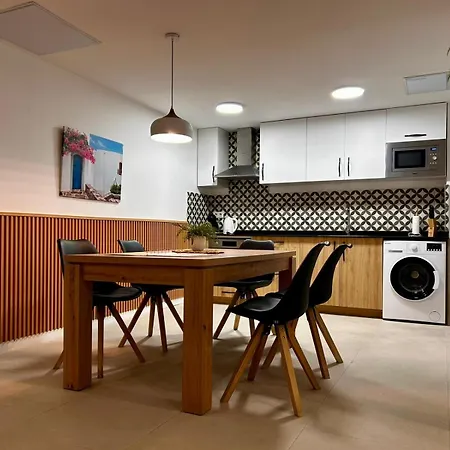 Amplio Cerca Centro Historico Y Turia 5pax 2 Bath Apartment Valencia