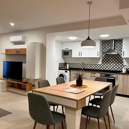 Amplio Cerca Centro Historico Y Turia 5pax 2 Bath *