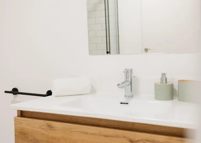 Amplio Cerca Centro Historico Y Turia 5pax 2 Bath * Valensiya