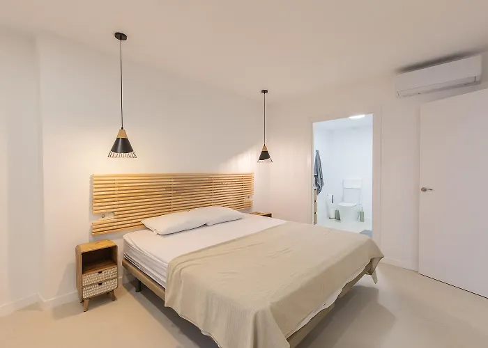 Amplio Cerca Centro Historico Y Turia 5pax 2 Bath *