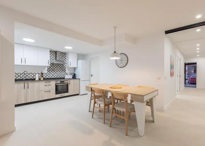 Amplio Cerca Centro Historico Y Turia 5pax 2 Bath Daire Valensiya