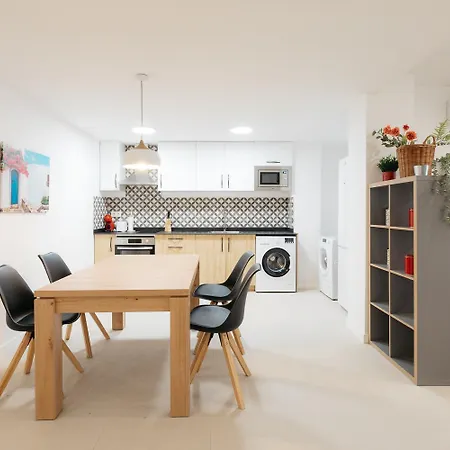 Appartement Amplio Cerca Centro Historico Y Turia 5pax 2 Bath
