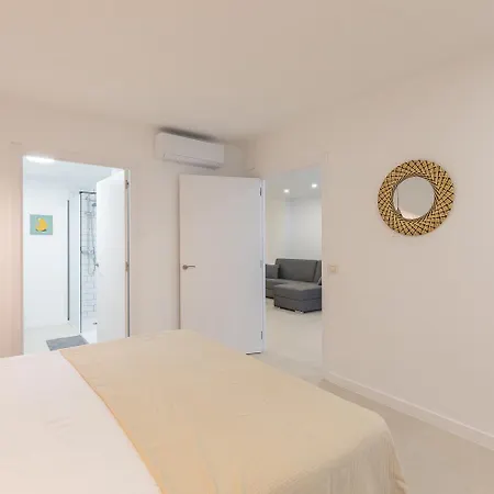 Amplio Cerca Centro Historico Y Turia 5pax 2 Bath Appartement