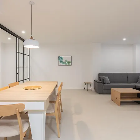 Appartement Amplio Cerca Centro Historico Y Turia 5pax 2 Bath *