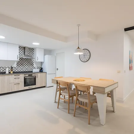 Amplio Cerca Centro Historico Y Turia 5pax 2 Bath Appartement Valencia