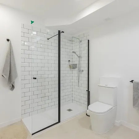 Amplio Cerca Centro Historico Y Turia 5pax 2 Bath Valência