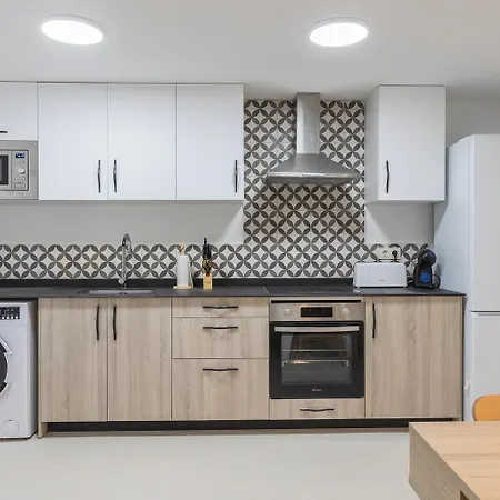 Amplio Cerca Centro Historico Y Turia 5pax 2 Bath * Valência